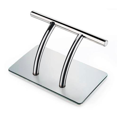 BM1128031 Apoyapies Doble T